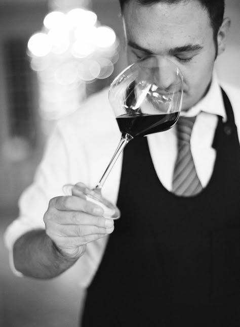 Wine Sommelier Aesthetic, Sommelier Photography, Sommelier Aesthetic, Red Wine Photography, Borgo Santo Pietro, Christmas Brochure, Wine Aesthetic, Wine Sommelier, Wine Photography