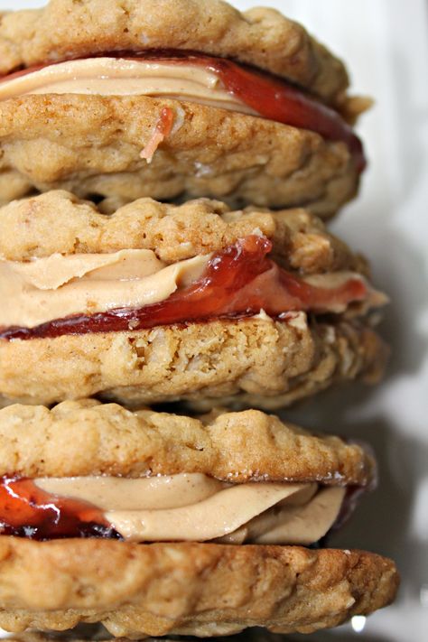 Peanut Butter Jelly Oatmeal, Peanut Butter And Jelly Oatmeal, Oatmeal Cream Cookies, Peanut Butter Jelly Recipes, Soft And Chewy Oatmeal Cookies, Food Truck Desserts, Peanut Butter Jelly Cookies, Peanut Butter Jelly Sandwich, Chewy Oatmeal Cookies