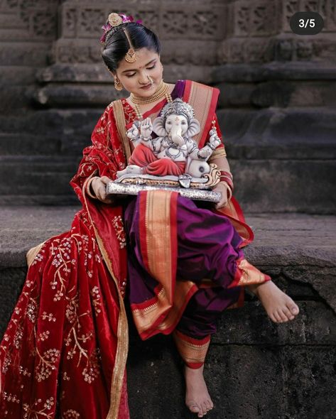 Ganpati Saree Look Traditional, Ganpati Photo Shoot Ideas, Ganpati Photoshoot, Ganpati Photography, Ganesh Photography, Waterfall Quotes, Maharashtrian Saree, Bappa Photo, Ganesh Festival