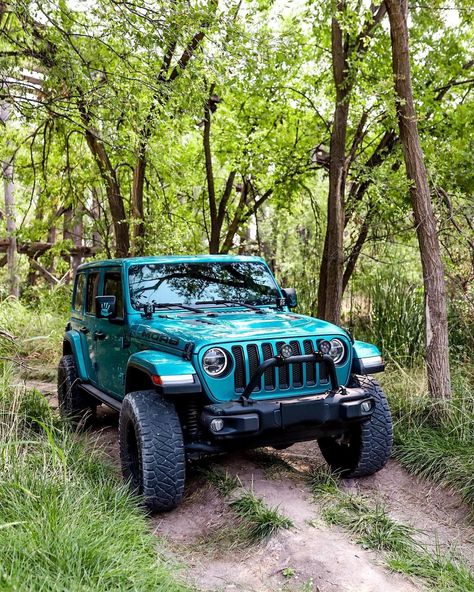 The Beauty Of Everyday Things, Beauty Of Everyday Things, Everything Will Fall Into Place, Live For The Moment, Jeep Garage, Jeep Baby, Beach Jeep, Jeep Hair, Big Girl Toys