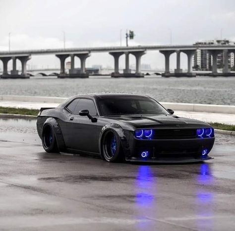 Kereta Sport, Serie Bmw, Camaro Car, Mobil Drift, Dodge Muscle Cars, Hellcat Challenger, Custom Muscle Cars, Exotic Sports Cars, Street Racing Cars