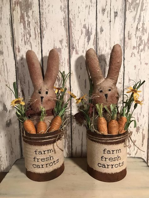 Easter Primative Crafts, Primitive Easter Decorating Ideas, Primitive Spring Decorating Ideas, Prim Easter Decor, Primitive Spring Crafts, Rustic Easter Decor Ideas, Prim Easter Crafts, Spring Primitive Crafts, Primitive Easter Crafts