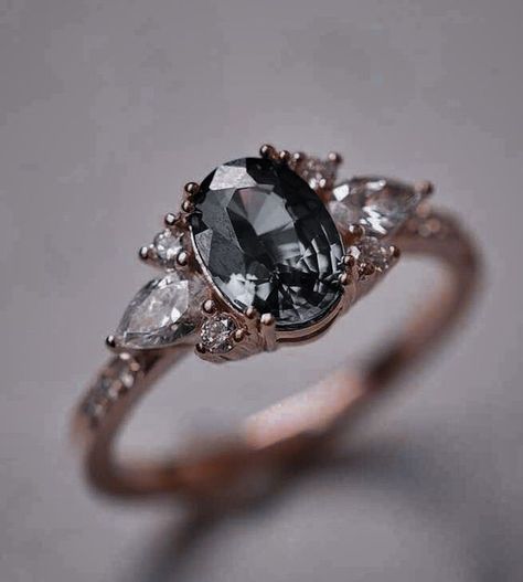 Alternative Engagement Rings Black, Gothic Rings Aesthetic, Dark Engagement Ring, Fantasy Engagement Rings, Fantasy Wedding Rings, Unique Black Diamond Engagement Ring, Gothic Wedding Rings, Gothic Engagement Ring, Mode Shoes