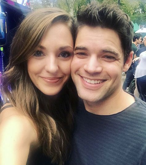 Laura Osnes and Jeremy Jordan Bonnie And Clyde Musical, Hamilton Soundtrack, Cinderella Broadway, Laura Osnes, Jack Kelly, Bonnie Clyde, Bonnie N Clyde, Broadway Theatre, Theatre Nerds