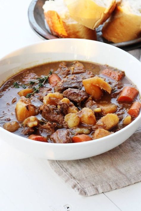 Learn how to make a traditonal style Irish Beef Stew from scratch with our easy to follow recipe.    #Irishrecipe #Irishstew #beefstew #StPatricksDay Beef Stew With Parsnips, Irish Lamb Stew, Carrots And Parsnips, Lamb Stew Recipes, Irish Beef Stew, Irish Dishes, Entertaining Food, Carrots Potatoes, Irish Stew