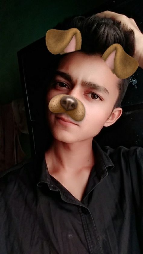 Snapchat, selfies, poseforboys Selfie With Dog, Snapchat Selfies, Dog Filter, Aesthetic Boys, Boy Poses, Instagram Pose, Aesthetic Guys, Selfies, Profile Picture