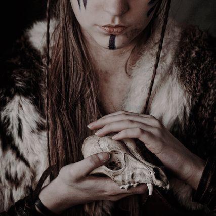 Skadi Goddess Aesthetic, Norse Witch Aesthetic, Female Viking Aesthetic, Viking Woman Aesthetic, Nordic Viking Aesthetic, Freyja Aesthetic, Norse Aesthetic, Viking Aesthetic, Goddess Aesthetic