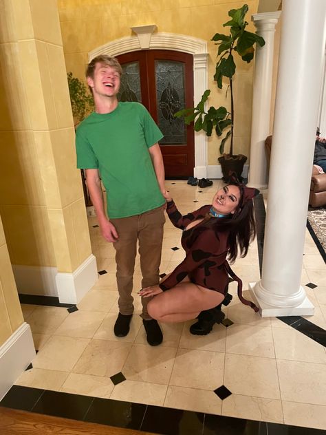 Scooby Doo And Shaggy Costume Couple, Shaggy Costume Men, Scooby And Shaggy Couples Costume, Shaggy And Scooby Costumes Couple, Scooby And Shaggy Costume, Shaggy And Scooby Costumes, Scooby Doo Makeup, Shaggy Costume, Scooby And Shaggy