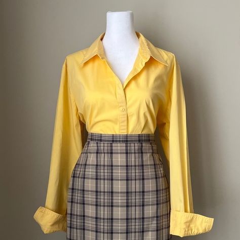 Pastel yellow button down shirt Yellow Teacher Outfit, Yellow Collared Shirt, 90s Yellow Outfit, Light Yellow Clothes, Pastel Yellow Outfits, Yellow Button Up Shirt Outfit, Yellow Clothes Aesthetic, Lemon Yellow Outfit, Midsize Fits