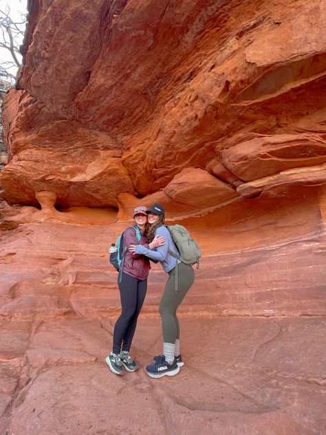 Sedona Arizona Hiking Cute Outfits For Sedona Arizona, Sedona Outfits, Trip To Arizona, Arizona Hiking, Hiking Outfit Winter, Red Rocks, Winter Hiking, Sedona Arizona, The Grand Canyon