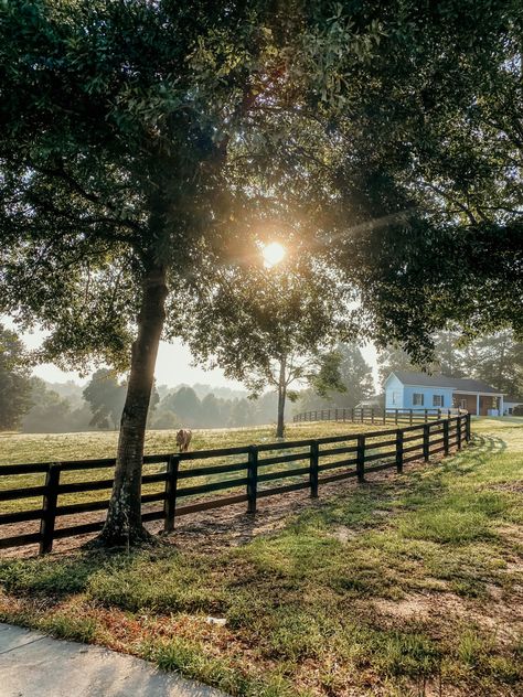 Farm Living Asethic, Farmhouse On Acreage, New England Horse Farms, Farm Asthetic Pics, Pictures Of Farms, Farm Vision Board, Farm Land Aesthetic, Horse Farm Layout With House, Horse Ranch Aesthetic