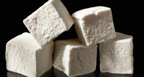 Do some molecular gastronomy at home. Homemade Marshmallow Recipe, How To Make Marshmallows, Vanilla Marshmallows, David Lebovitz, Baking Fun, Recipes With Marshmallows, Homemade Marshmallows, Homemade Candies, Family Food