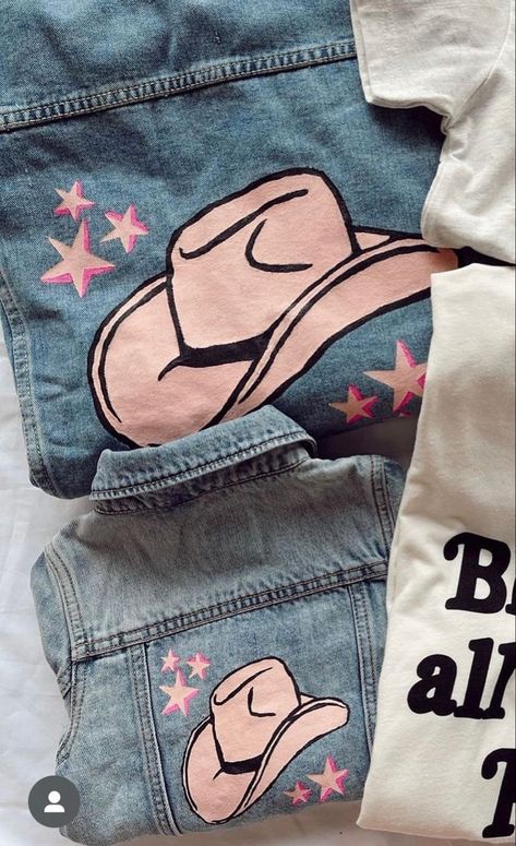 Diy Painted Denim, Cowgirl Jean Jacket, Stampede Outfit, Jean Jacket Design, Painted Jean Jacket, Diy Denim Jacket, Cowgirl Jeans, Painted Denim Jacket, Painted Jacket