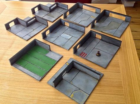 Rotatable modular gaming boards, from 5 Parsecs- Boarded! (via Bloglovin.com ) 5 Parsecs From Home, Five Parsecs From Home, Cute Valentines Day Ideas, Scifi Building, Infinity The Game, Dnd Crafts, 40k Terrain, Warhammer Terrain, Game Terrain