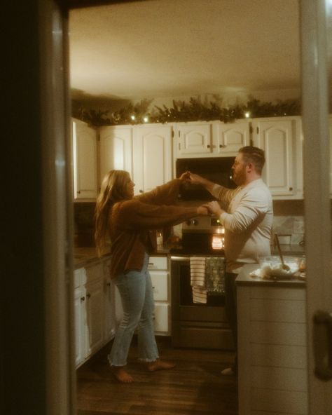 Throwback to this cozy in home session because I just can’t wait for the holidays 🫶 I feel soup and baking season is upon us y’all! * * * * * #PAWeddingPhotographer #OhioWeddingPhotographer #DestinationWeddingPhotographer #ElopementPhotographer #TravelWeddingPhotographer #MidwestWeddingPhotographer #OhioElopementPhotographer Christmas Couple Pajamas Pictures, Couple By The Fireplace, In Home Holiday Photoshoot, New Apartment Pictures Couple, Cozy Winter Engagement Shoot, Couple Poses In Home, Cozy Engagement Shoot, Photoshoot In House Ideas, In House Engagement Photos