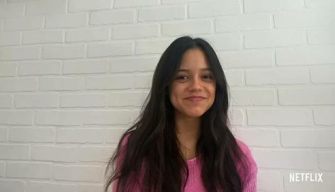 Jenna Ortega Wallpaper Pc, Jenna Ortega Wallpaper, Paper Rings, Spider Girl, Pc Wallpaper, Jenna Ortega, Best Actress, Selfie Poses, Favorite Celebrities