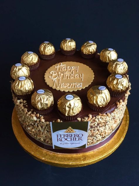 Ferrero Rocher Birthday Cake, Chocolate Cake Ferrero Rocher, Ferrero Rocher Cake, Cake Receipe, Small Birthday Cakes, Chocolate Covered Strawberry Recipe, Chocolate Cake Designs, Family Cake, Chocolate Lava Cake