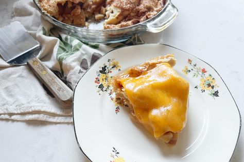 Apple Pie With Cheese, 70s Food, Tuscan Recipes, Favorite Casseroles, Bake Sale Recipes, Organizational Tips, Best Christmas Recipes, Comfort Food Recipes Dinners, Potluck Recipes