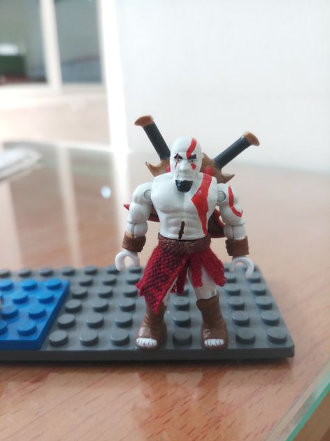 Lego Kratos, Mega Blocks, Custom Minifigures, Lego Custom Minifigures, Mega Bloks, Cool Lego Creations, Lego Design, Figure Poses, Cool Lego