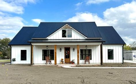 Tin Sided House, White House Black Tin Roof, Brick House With Metal Roof, Farmhouse Roof, Farmhouse Outside, Black Metal Roof, Metal Roof Houses, White Siding, Texas Farm