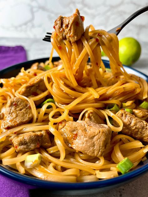 Nuggets of moist pork and tender rice noodles, tossed with salty soy sauce, brown sugar, and a garlic-infused chili sauce. The ingredient list is short, but the flavor profile is huge, and each bite asserts sweetness, saltiness, and a hint of heat. #glutenfree #pork #noodles #easyrecipe #healthyrecipe Soy Glaze Recipe, Pork Pasta, Sweet Chili Sauce Recipe, Pork Chops And Rice, Rice Noodles Stir Fry, Pork Noodles, Ginger Pork, Asian Pork, Healthy Bowls Recipes