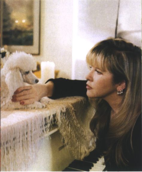 Stevie Nicks & poodle Stevie Nicks Fashion, Natalie Maines, Stevie Nicks Lindsey Buckingham, Buckingham Nicks, Stephanie Lynn, Ancient Queen, Lindsey Buckingham, Stevie Nicks Fleetwood Mac, Stevie Nicks