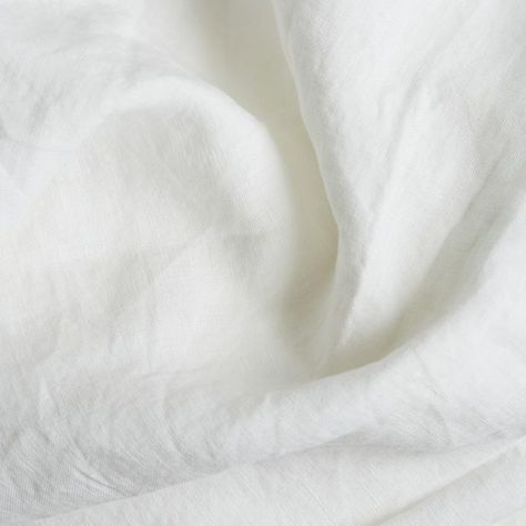 Our Complete Sheet Set includes: White linen flat sheet White linen fitted sheet Two pairs of white pillowcases Set price includes a saving of £25. Fully wrap yourself in linen with our new Complete Sheet Set. Our signature fabric, made from 100% natural stonewashed French flax, gets softer and softer with wear. Ironing is optional as their crumpled texture looks great straight off the line or out of the dryer. Linen is warm and cozy in the winter and fresh and cool in the warmer months. Piglet Super King Duvet Covers, King Size Duvet Covers, White Duvet, Double Duvet Covers, King Size Duvet, White Duvet Covers, Single Duvet Cover, Linen Duvet Covers, Linen Duvet