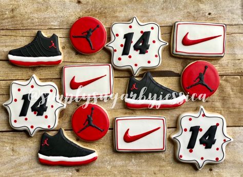 Sneaker Ball Cookies, Nike Cookies, Nike Party, Nike Cake, Sneaker Party, Shoe Cookies, Sneaker Ball, Jersey Party, Teenager Birthday