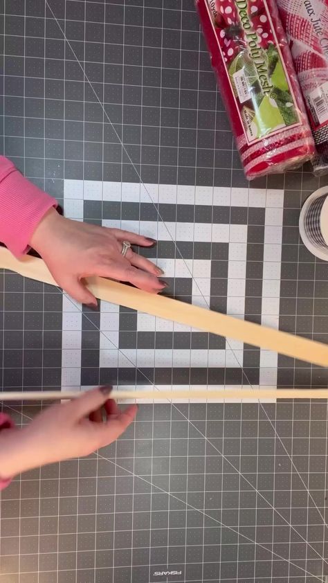 Learn how to make the Criss cross wreath with extra large paint sticks. Watch the tutorial here: https://youtu.be/SR7lhmzReRg #julieswreathboutique #craftingismytherapy #craftingcommunity #DecorateYourSpace #valentinesday2023 | Julie's Wreath Boutique | Inod · Happy Moments Stick Wreath, Make A Wreath, Paint Sticks, Cross Wreath, Painted Sticks, Homecoming Mums, Valentine Wreath, Large Painting, Happy Moments