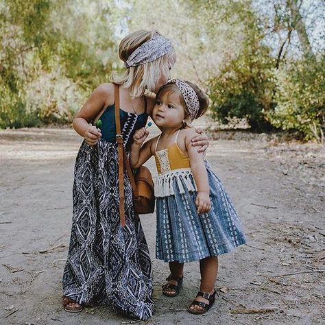 Hippie Kids, Earth Baby, Baby Mode, Hippie Baby, Bohemian Baby, Estilo Hippy, Bohemian Dresses, Boho Kids, Bohol