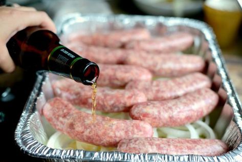 Oven Braised Beer Brats - Simply Scratch Beer Bratwurst Recipes, Brats And Sauerkraut, Beer Brats Recipe, Beer Bratwurst, Halloween Bunco, Grilled Brats, Brats Recipes, Bratwurst Recipes, Beer Brats