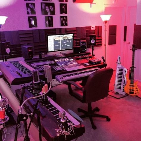 Creative Mindset, Music Studio Decor, Guitar Studio, Home Recording Studio Setup, Recording Studio Setup, Mindset Work, Home Studio Ideas, Home Music Rooms, Sound Equipment