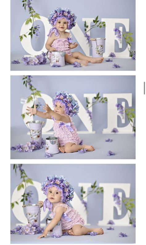 Outdoor Cake Smash, Fall Baby Pictures, Mother Baby Photography, Baby Birthday Photoshoot, First Birthday Photography, Toddler Pictures, Toddler Photoshoot, Smash Cake Girl