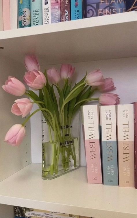 Book About Flowers, Kitchen Bookshelf, Book Vase, Modern Flower Vase, Acrylic Vase, Bouquet Holder, Pinterest Room Decor, Flowers Aesthetic, Flower Therapy