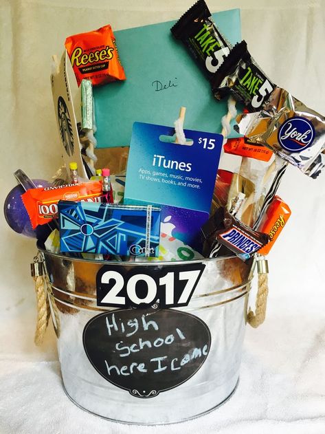 A bucket full of awesome treats for a middle school graduate. Middle School Graduation Party, Middle School Graduation Gifts, 8th Grade Graduation Party, 8th Grade Promotion, Boyfriend Graduation, Graduation Gift Basket, School Promotion, Grade 8 Grad, Middle School Graduation