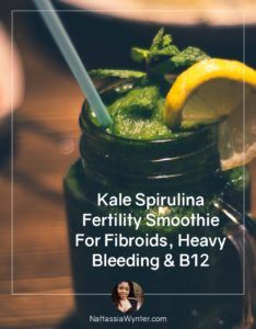 Vegan Fertility Smoothie: This Green Blood Building Plant Based Fertility Smoothie Helps You Conceive, Reduce Fibroids and Anemia Herbs For Fertility, Alkalizing Foods, Kale Smoothie Recipes, Fertility Smoothie, Superfood Supplements, Juice Smoothies Recipes, Fertility Foods, Kale Smoothie, Natural Fertility