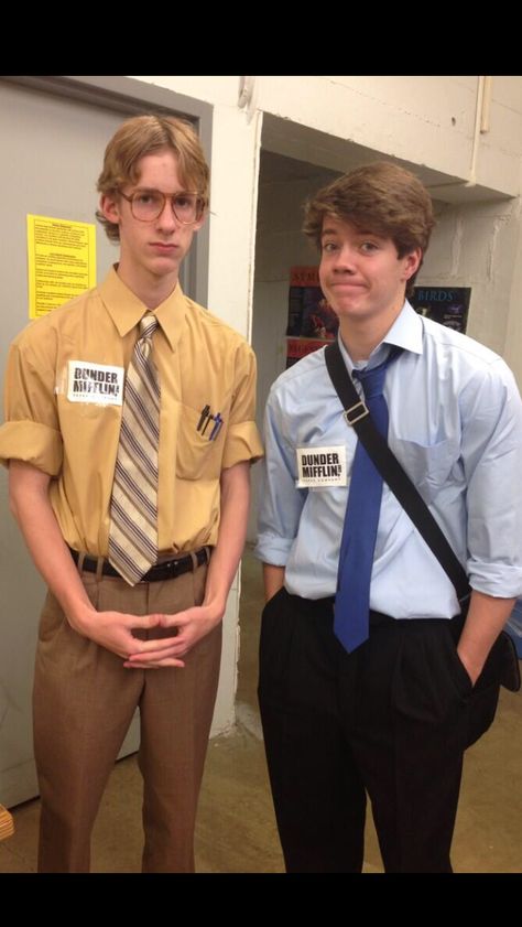 Jim And Dwight, Last Minute Kostüm, Office Halloween Costumes, 90s Halloween Costumes, Halloween School Treats, Halloween Parejas, Kostum Halloween, Office Halloween, Halloween Office