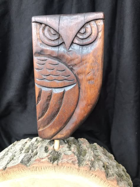 Owl Carving Pattern, Wood Animal Carving, Owl Wood Carving, Bird Carving Patterns, Owl Carving, Mountain Wood Art, Wood Carving Art Sculpture, Wood Sculpture Art, Wood Carving Faces