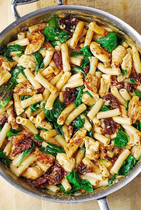 Asiago Chicken Pasta with Sun-Dried Tomatoes and Spinach Best Gluten Free Pasta, Asiago Chicken Pasta, Gluten Free Pasta Recipe, Caramelized Lemon, Asiago Chicken, Glutenfree Recipe, Lemon Recipe, Creamy Pasta Recipes, Squash Pasta