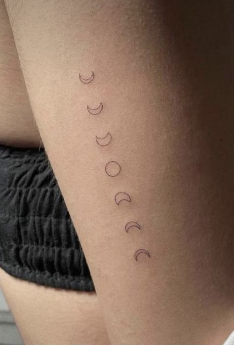 Minimalist Tattoo Moon Phases, Moon Phases Fine Line Tattoo, Moon Phases Tattoo Spine Simple, Moon Phases Tattoo Minimalist, Moon Phases Tattoo Simple, Tattoo Ideas Astronomy, Phases Of The Moon Tattoo Small, Moon Fazes Tattoos, Fine Line Moon Phase Tattoo