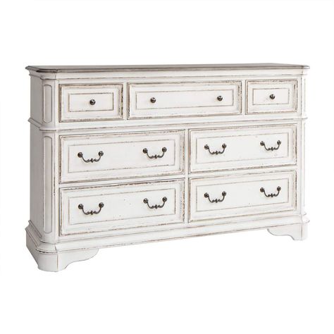 Savannah 7 Drawer Dresser in Antique White | Jerome's Furniture White Vintage Bedroom, Antique White Dresser, Vintage Bedroom Sets, White Bedroom Set, Vintage Bedroom Furniture, Corner Ideas, Bedrooms Decor, White Bedroom Furniture, White Dresser