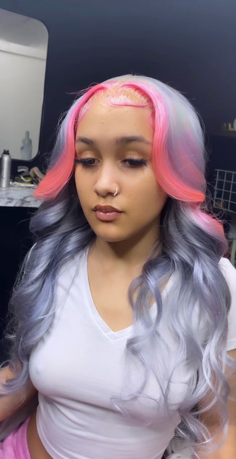 Gray And Pink Wig, Grey And Pink Wig, Frontal Styles, Wig Inspiration, Colored Hairstyles, Baddie Wallpaper, Grey Hair Wig, Cute Prom Hairstyles, Hairstyles Color