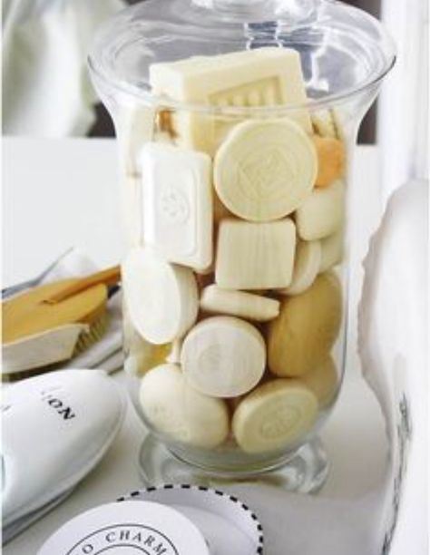 Diy Bathroom Storage Ideas, Hotel Soap, Săpunuri Handmade, Diy Bathroom Storage, Design Hotel, Guest Bath, Apothecary Jars, Guest Bathroom, Beautiful Bathrooms