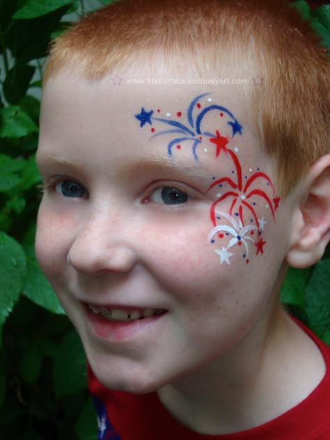 Simple 4th Of July Face Paint, Fun 4th Of July Makeup, Memorial Day Face Paint, Canada Day Face Paint, Face Painting Ideas For Kids 4th Of July, Forth Of July Face Paint Ideas, American Flag Face Paint, Fourth Of July Face Paint Ideas, America Face Paint