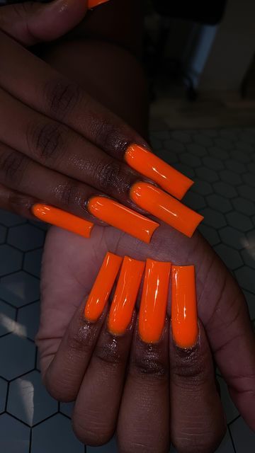 Orange Bling Nails Rhinestones, Acrylic Nails Neon Orange, Orange And Gold Nails Acrylic, Orange Acrylic Nails Coffin, Orange Nails Aesthetic, Orange Nails Long, Solid Color Acrylics, Neon Orange Acrylic Nails, Orange Nails Neon