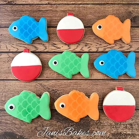 Bobber Cookies, Fish And Bobber Cookies, Fish Themed Cookies, Bobber Cookies Decorated, Fishing Cookies Decorated, Fishing Theme Cookies Decorated, Fish Cookies Decorated Easy, Fish Cookies Decorated, Fishing Theme Party