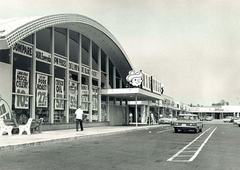 Photos of Shopping Centers 1960 S | Now-and-then pictures: Merritt Park Shopping Center in Dundalk - Baltimore Sun Dundalk Maryland, Glen Burnie Maryland, Then And Now Pictures, Retro Signs, Baltimore County, Jersey Girl, Vintage Inspiration, Baltimore Maryland, Historic Preservation