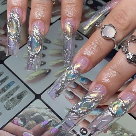 Nails Pearl, Stilleto Nails Designs, Fab Nails, Nail Goals, Wow Nails, Rose Nail Art, Edgy Nails, Korean Nails, Shiny Nails