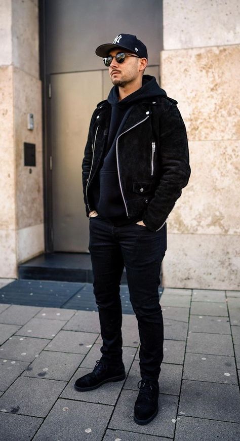 5 Ways To Pull Off All Black Outfit Like A Pro In 2020 Full Black Outfit Men Street Styles, All Black Sneakers Outfit Men, Black Hoodie Outfit Ideas, All Black Outfit Men Casual, All Black Outfit Men Street Styles, Full Black Outfit Men, Black Hoodie Outfit Men, Fashion Black Outfits, Dark Mens Fashion