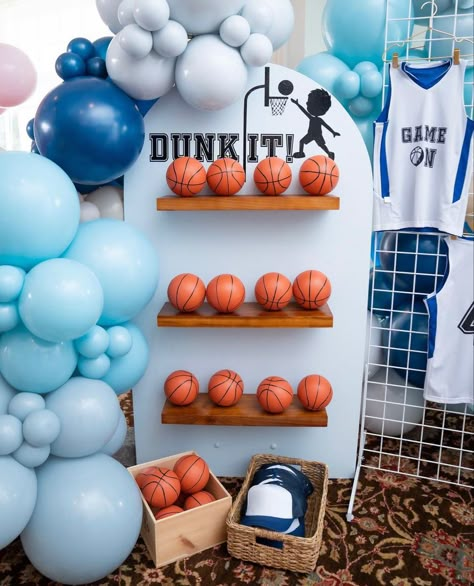 Basketball 1st Birthday Party Ideas, Ball Theme Birthday, Basketball Theme Birthday, Basketball Board, Balloon Displays, Basketball Theme Party, Basketball Birthday Parties, Ball Birthday Parties, Basketball Party